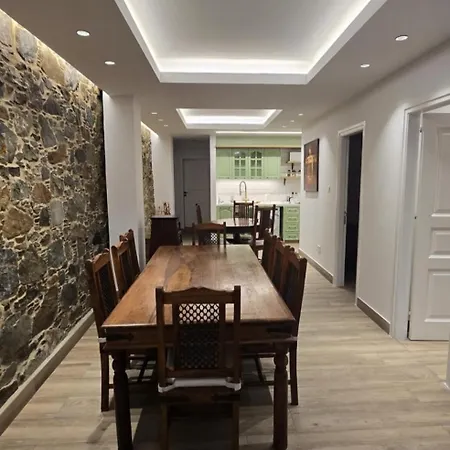 Apartament Ephrosinis *